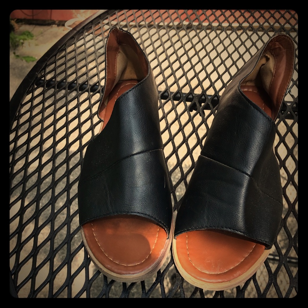 Black shoes